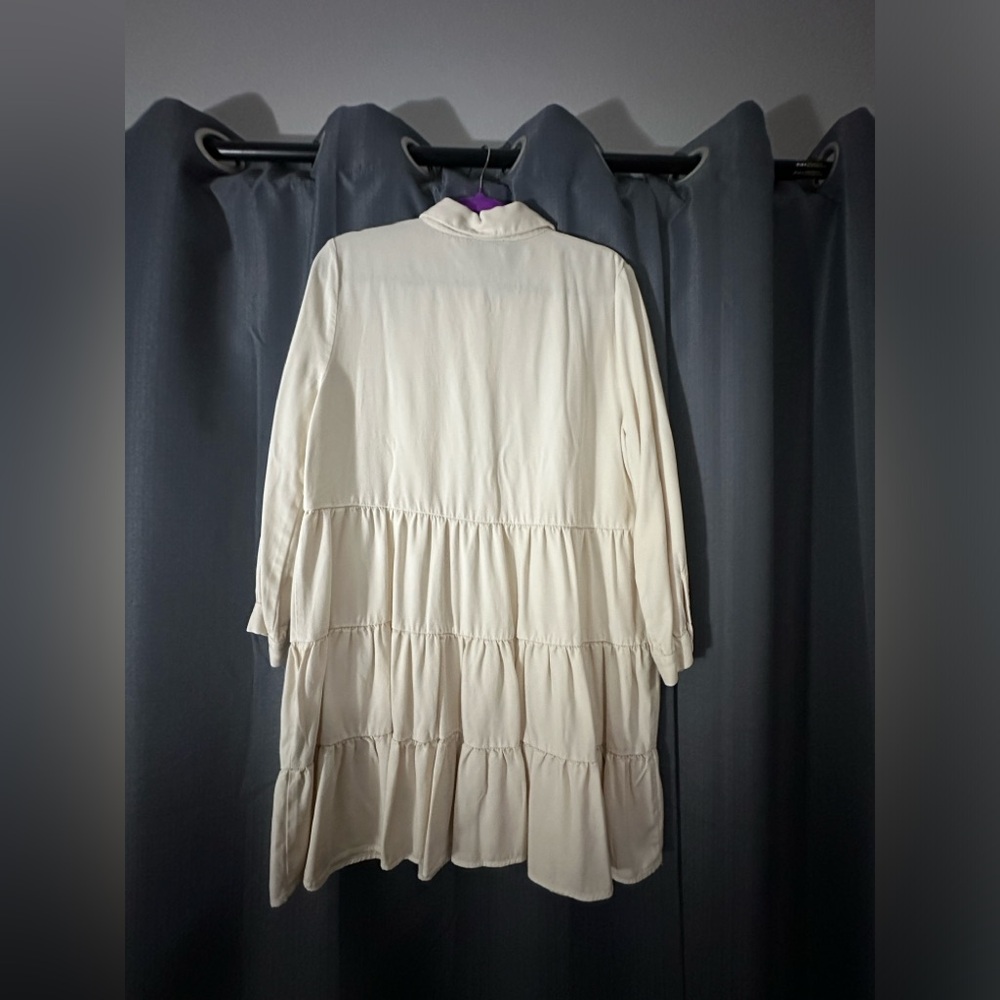 Zara Tiered Knee Length Longsleeves Dress - Picture 6 of 6